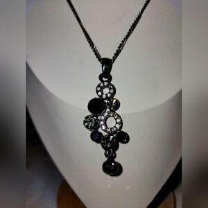 Lia Sophia Elegant Black and Silver Pendant Necklace Hemitite 28"+3" NWOT